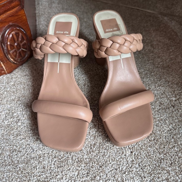 Dolce Vita Tan Braided Women's Heels - Picture 2 of 5